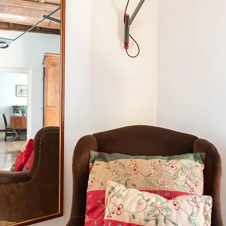 Apartman Spectacularly Bright, By Piazza Navona And The Pantheon - A/c, Wifi, Elevator *